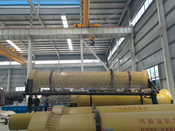 駐馬店西平的客戶，您采購(gòu)的豬糞烘干機(jī)已發(fā)出，請(qǐng)查收